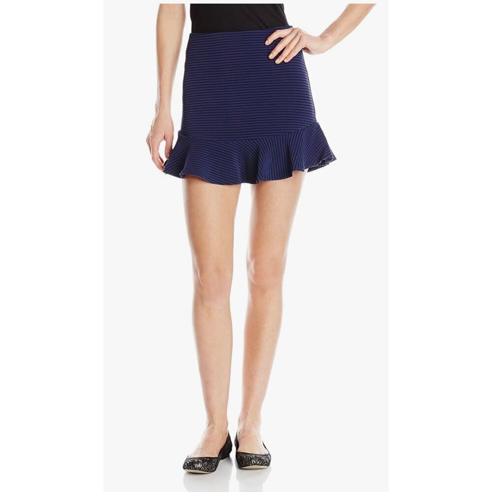 BCBG GENERATION skirt size 2